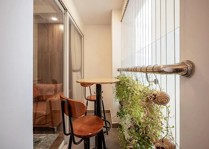 Modern 2Br Condo 19 At Terra Royal By Orli Studio