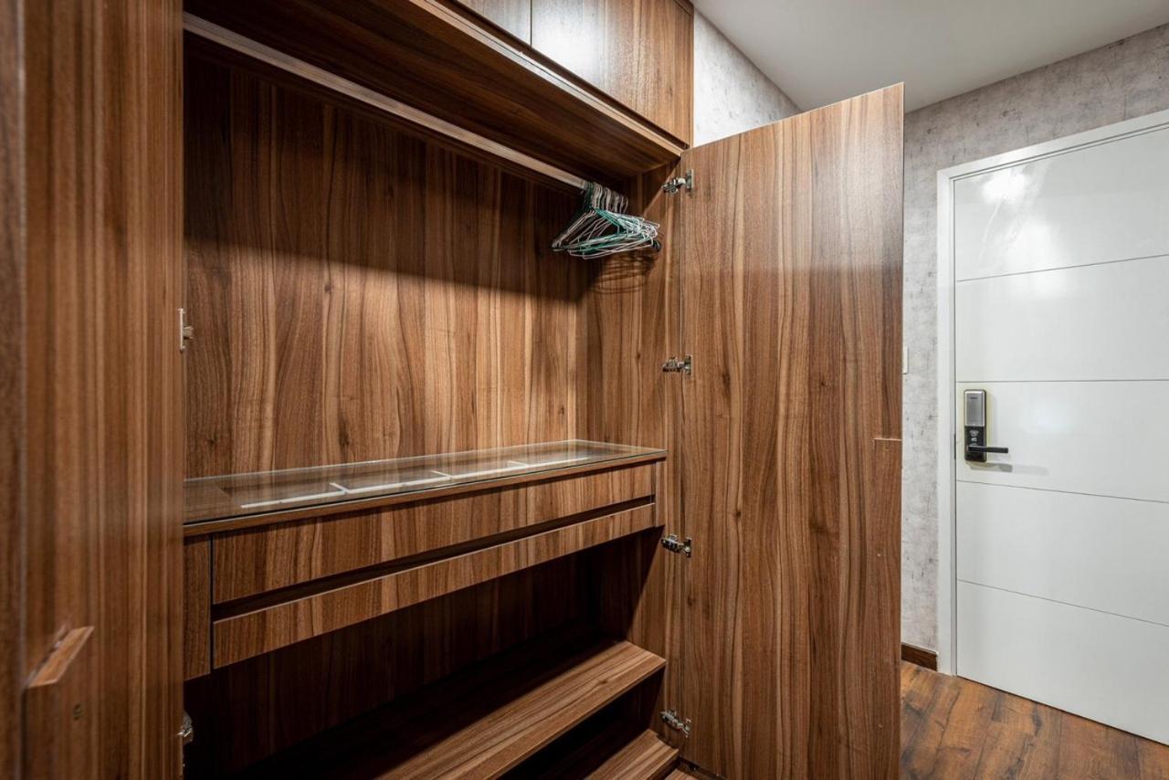 Modern 2br 19 At Terra Royal By Orli * TP. Hồ Chí Minh